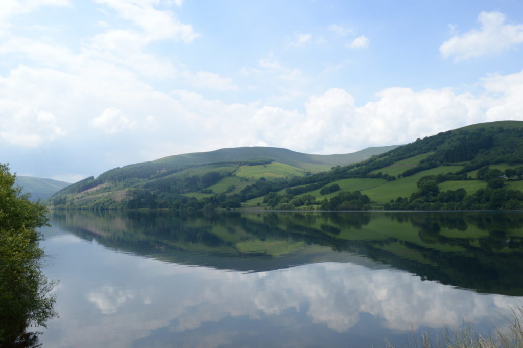 Blick über das Talybont Reservoir