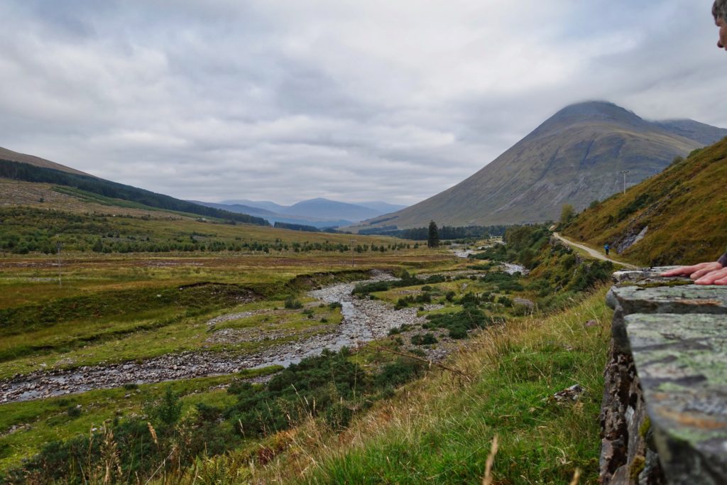 Der Weg folgt einem Nebenarm des River Orchy