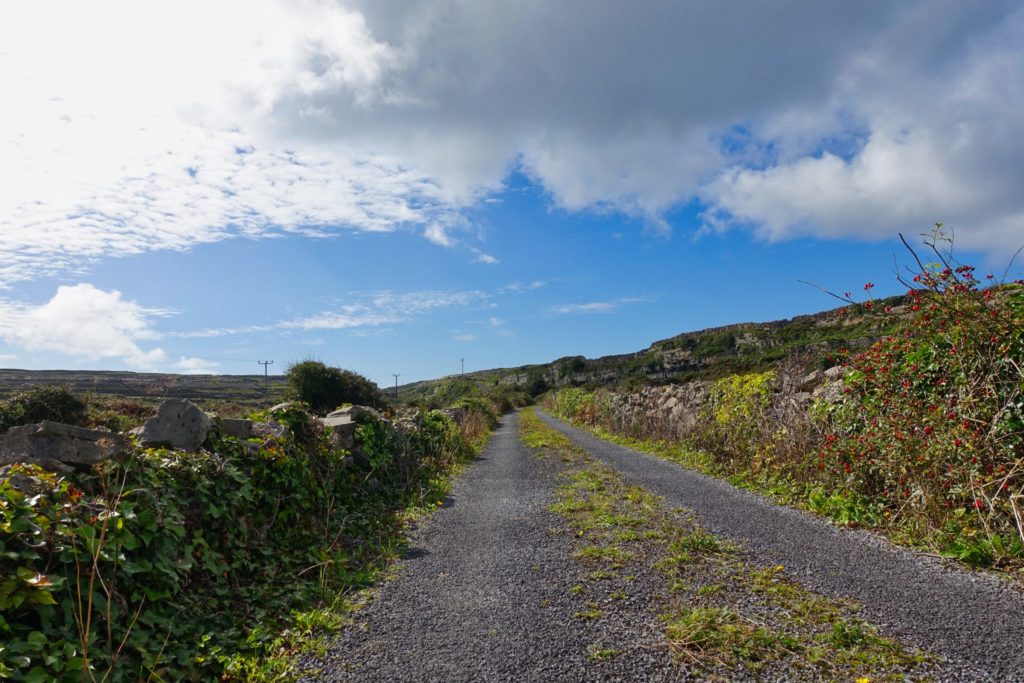 Schotterweg auf Inishmore